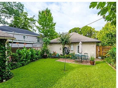 814 1/2 Cameron Avenue, Dallas TX